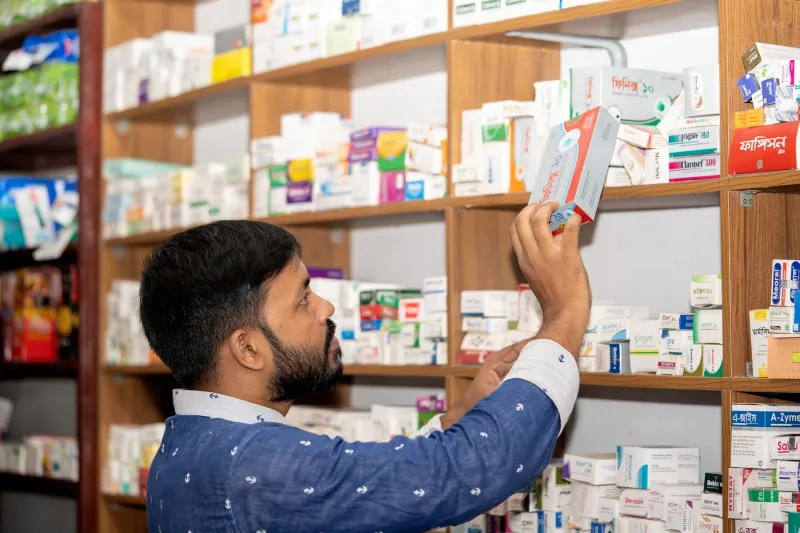 Empty Shelves, Full Concerns: Navigating the Generic Drug Shortage Crisis Affecting American Patients
